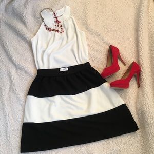 🌟2 for $12.00 Sale🌟 Elle black & white skirt